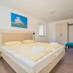 Bsw Apartment